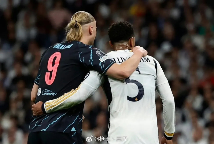 跟队：米兰与普利希奇的续约谈判搁置，可能会直接激活续约条款（跟队记者：米兰与普利希奇续约商谈暂停，或将直接启动续约选项）