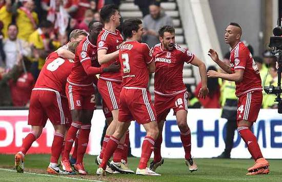 DO：拉松吸引了拜仁等俱乐部的关注，但冬窗不太可能离队（DO：拉松获拜仁等队青睐，但冬窗离队可能性不大）