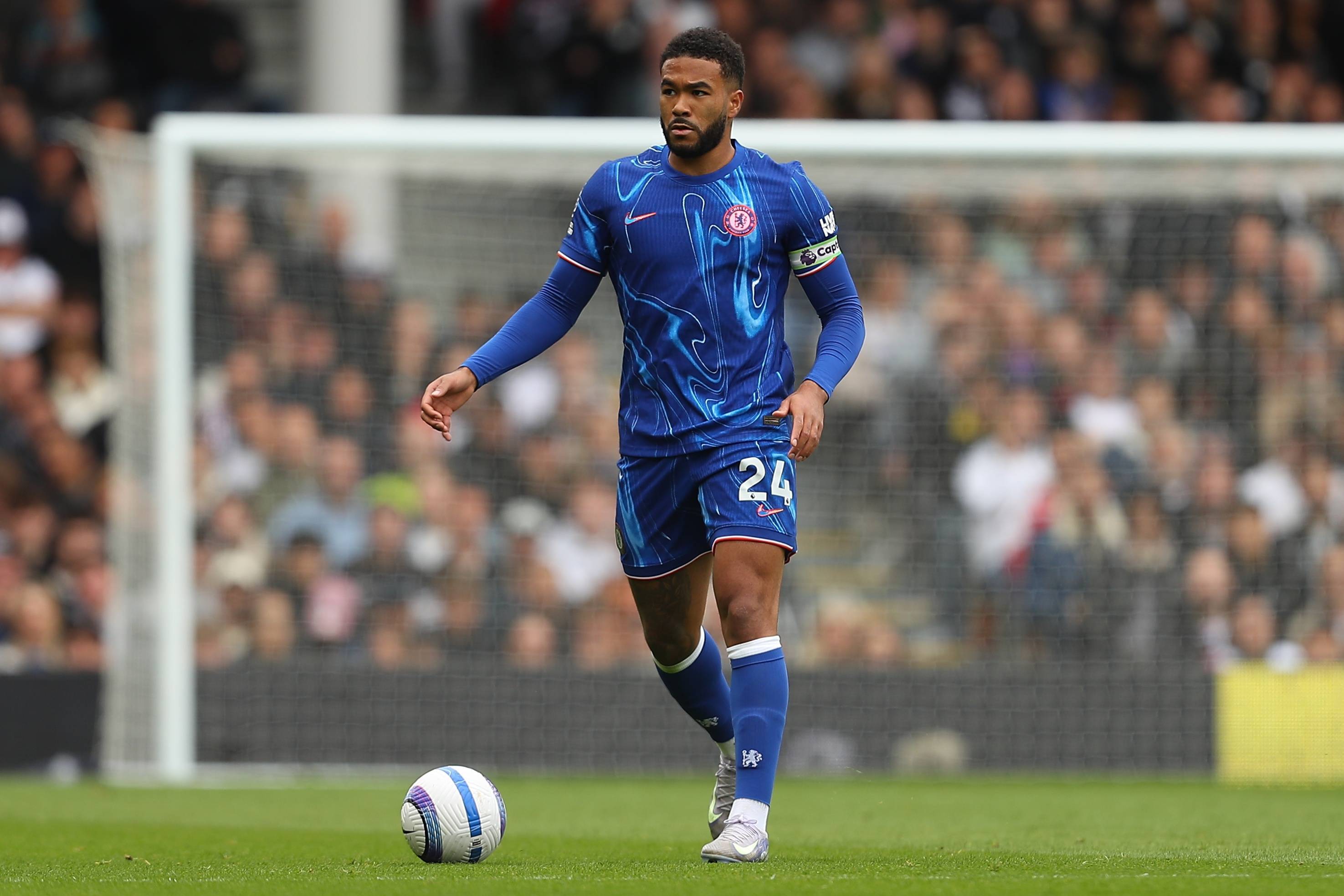 汉堡官方：格拉策尔右大腿肌肉纤维撕裂，将缺阵今年剩余比赛（汉堡官宣：格拉策尔右大腿肌肉纤维撕裂，无缘今年剩余所有比赛）