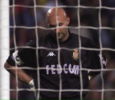 路易斯-苏亚雷斯：踢拜仁我们表现出色；巴黎也非常难对付（路易斯-苏亚雷斯：战拜仁发挥出色，巴黎同样难缠）