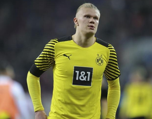 梅州2-2追平英博留住保级希望，奥马尔松破门，马马杜乌龙（梅州2-2战平英博守住保级生机：奥马尔松建功，马马杜自摆乌龙）