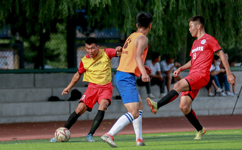 随着蓉城2-2，海港0-0，亚冠精英最新积分榜：中超三队包揽后三位（蓉城2-2、海港0-0后，亚冠精英积分更新：中超三队占据榜尾三席）