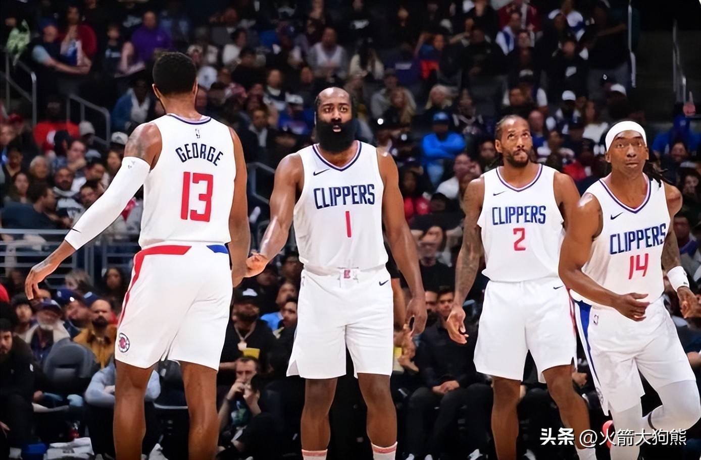 篮球鞋气垫与缓震差异分析（篮球鞋气垫与缓震的区别详解）