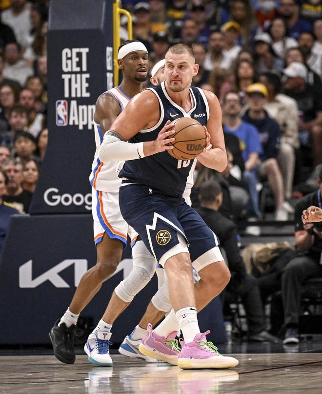 20岁264天！奥莱利是24年来破皇马球门最年轻英超球员（年仅20岁264天，奥莱利成24年来攻破皇马球门最年轻的英超球员）